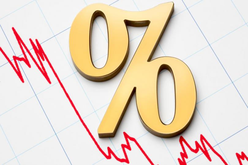 بنك كندا يُبقي على معدل الفائدة دون تغيير عند 0.50%